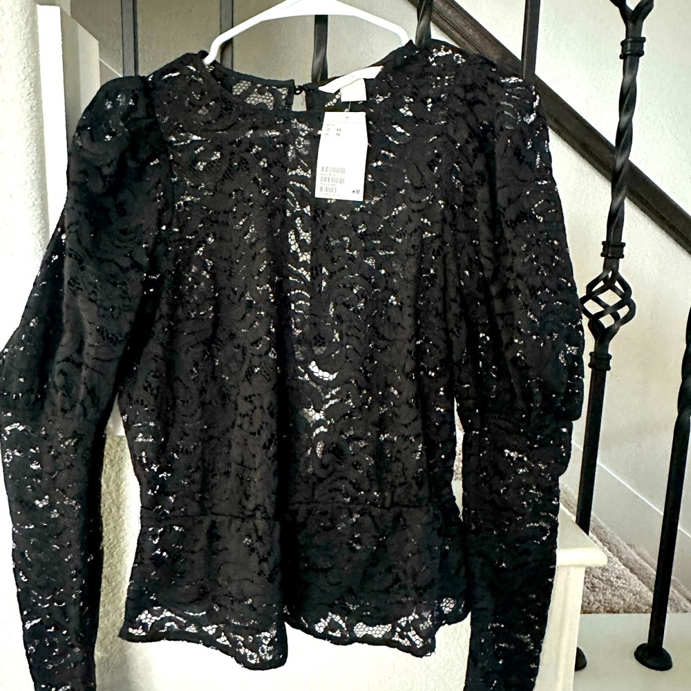 Beautiful H&M lace top
